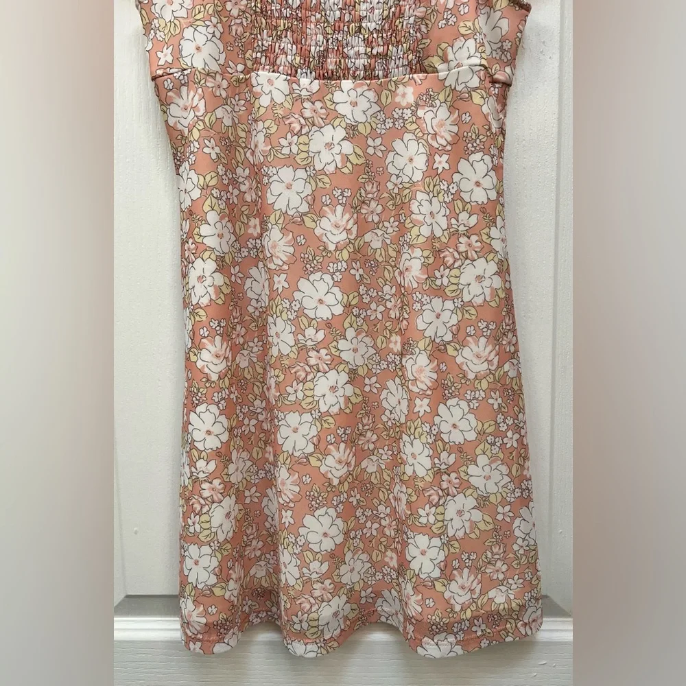 RSQ Floral Puff Sleeve Mini Dress Peach Pink Smocked Back Large
